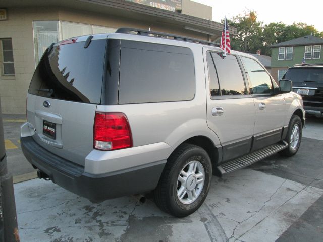 Ford Expedition 2005 photo 3