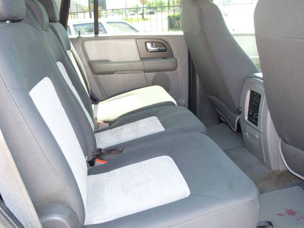 Ford Expedition 2005 photo 1