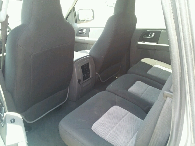 Ford Expedition 2005 photo 1