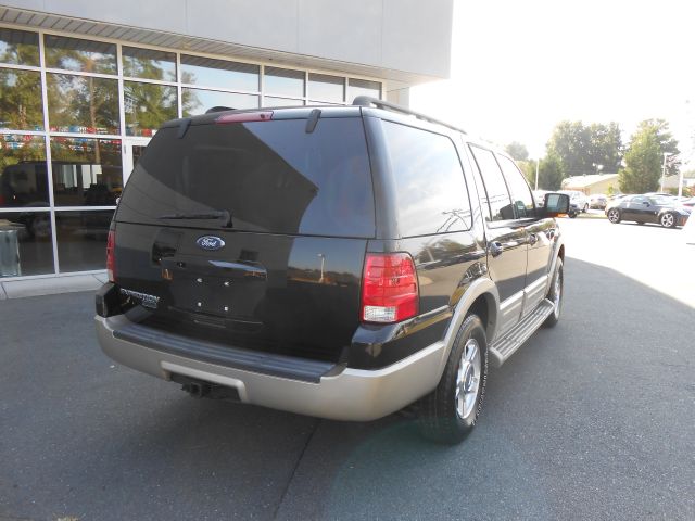 Ford Expedition 2005 photo 1