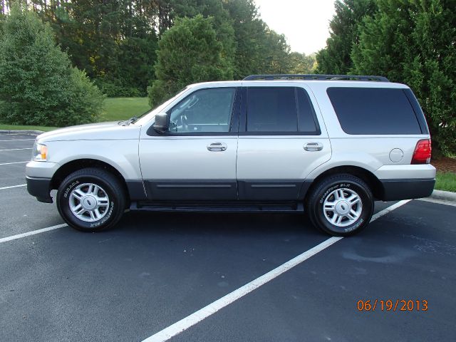 Ford Expedition 2005 photo 1