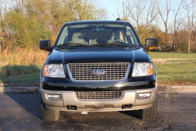 Ford Expedition 2005 photo 1