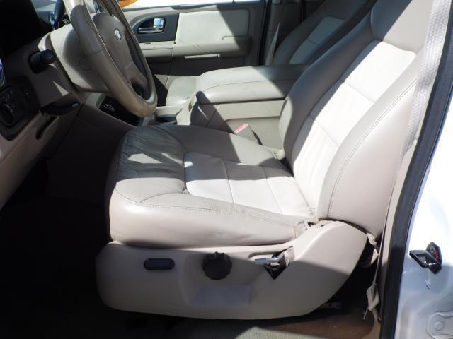 Ford Expedition 2005 photo 19