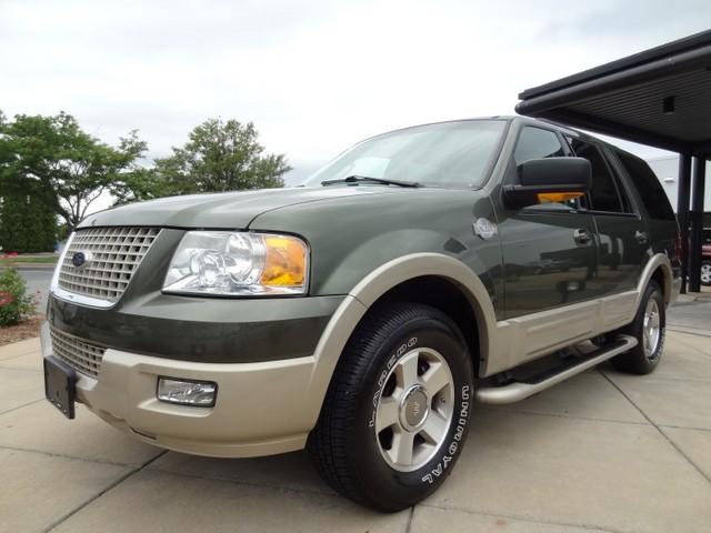 Ford Expedition 2005 photo 1