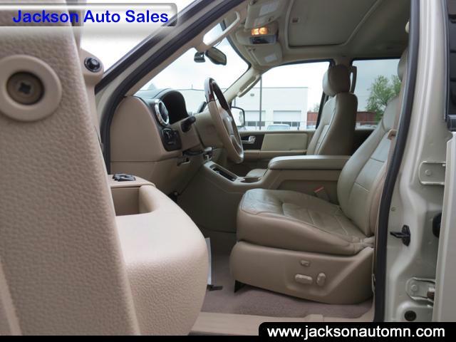 Ford Expedition SLT 25 SUV