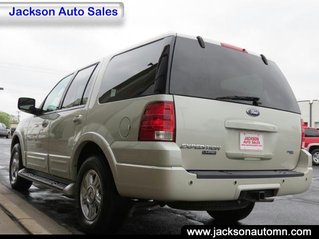 Ford Expedition 2005 photo 11