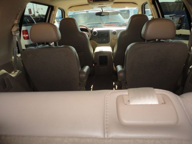 Ford Expedition 2005 photo 7