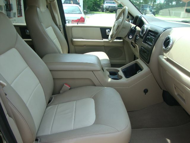 Ford Expedition 2005 photo 5