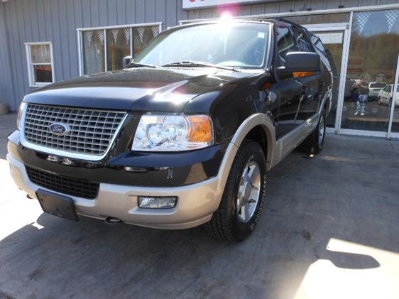 Ford Expedition 2005 photo 2