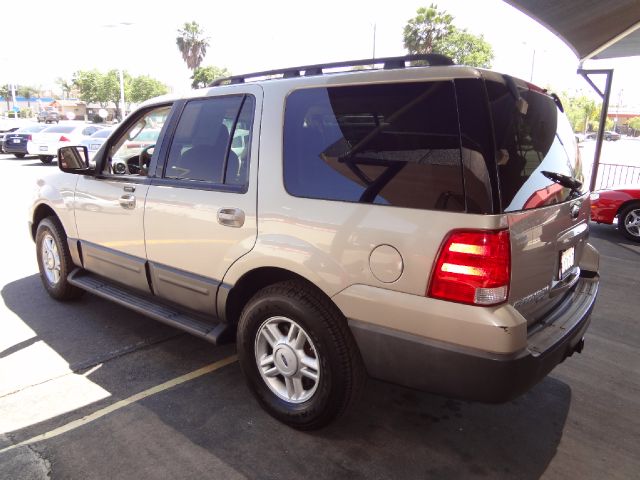 Ford Expedition 2005 photo 1