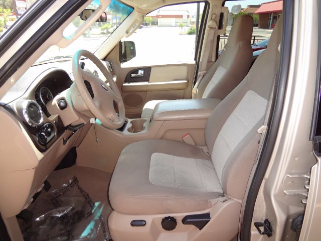 Ford Expedition 2005 photo 5