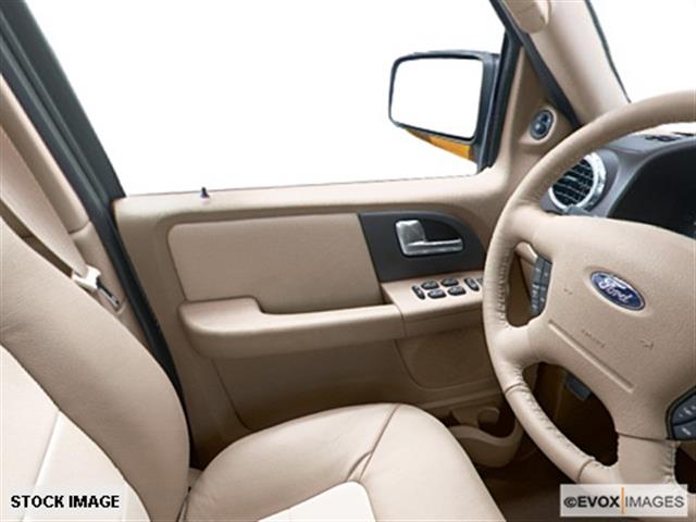 Ford Expedition 2005 photo 4