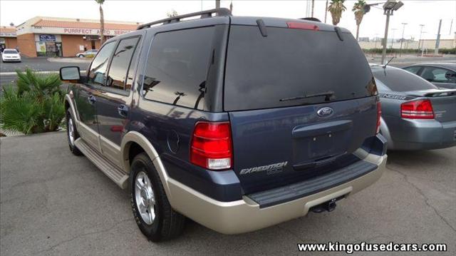 Ford Expedition 2005 photo 2