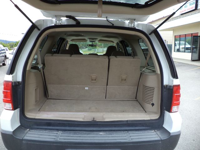 Ford Expedition SL 4x4 Regular Cab SUV