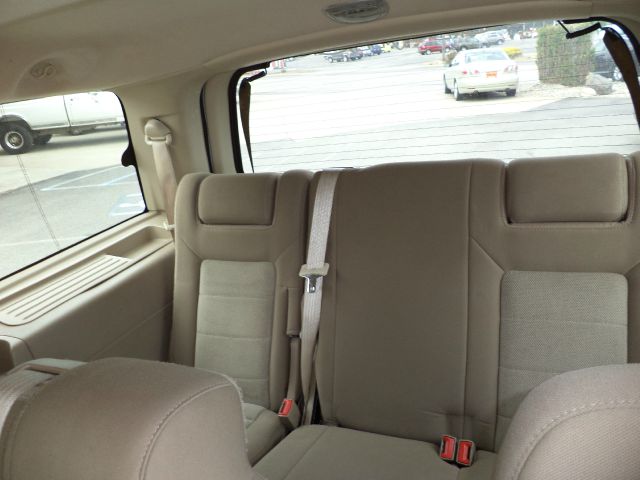 Ford Expedition 2005 photo 12