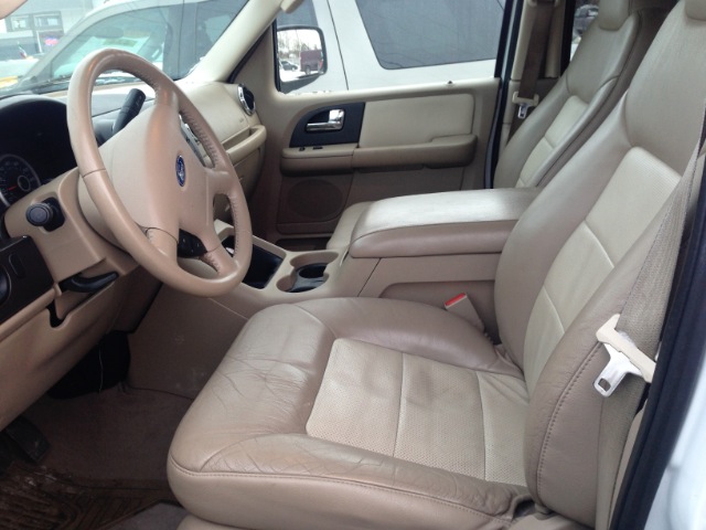 Ford Expedition 2005 photo 1