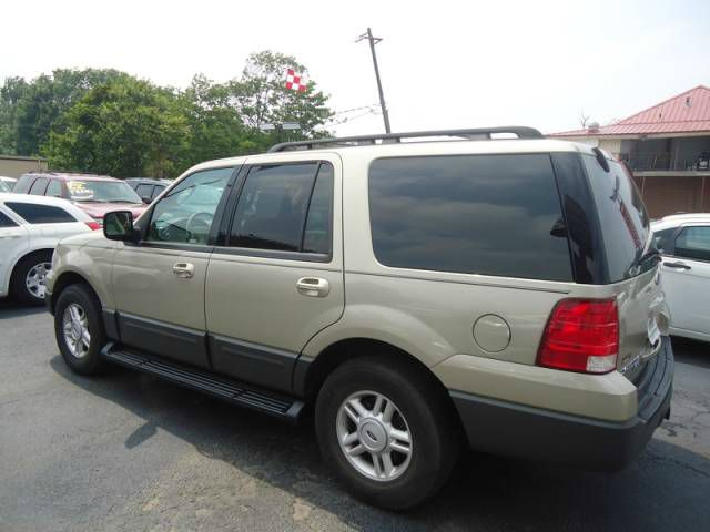 Ford Expedition 2005 photo 1