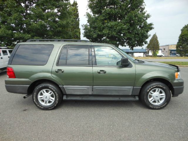 Ford Expedition 2005 photo 1