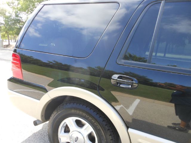 Ford Expedition 2005 photo 21