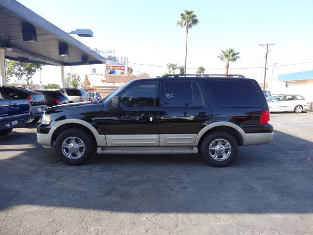 Ford Expedition 2005 photo 1