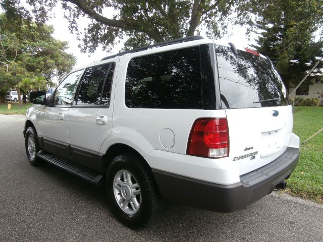 Ford Expedition 2005 photo 17