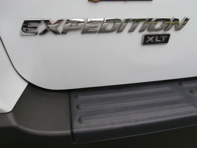 Ford Expedition 2005 photo 4