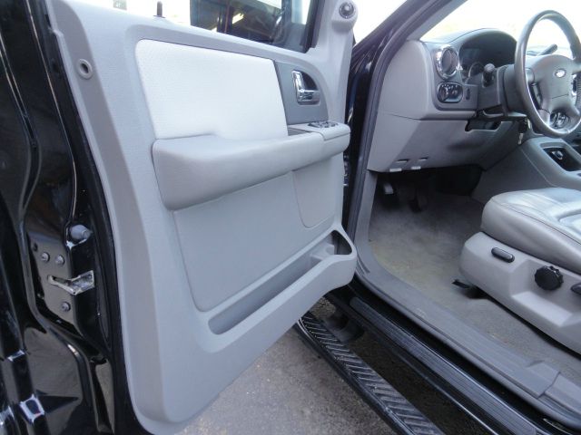 Ford Expedition 2005 photo 9