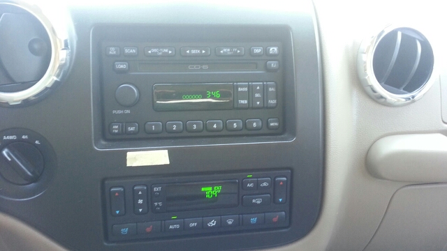 Ford Expedition 2005 photo 8