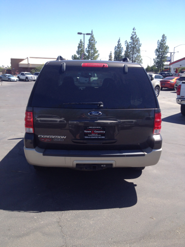 Ford Expedition 2005 photo 3