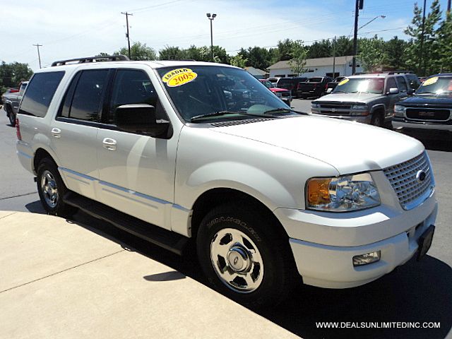 Ford Expedition 2005 photo 2