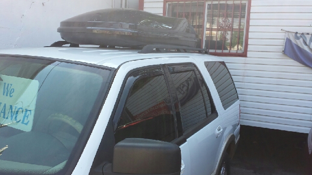 Ford Expedition 2005 photo 3