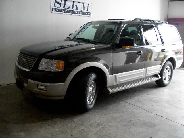 Ford Expedition 2005 photo 2