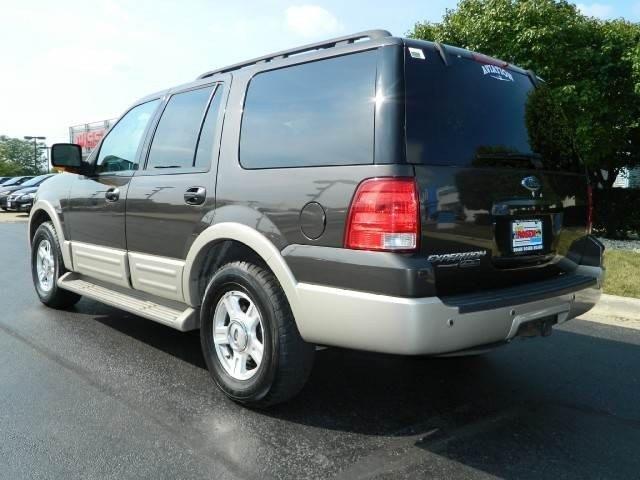 Ford Expedition 2005 photo 2