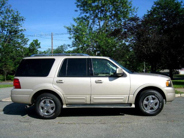 Ford Expedition Super SUV