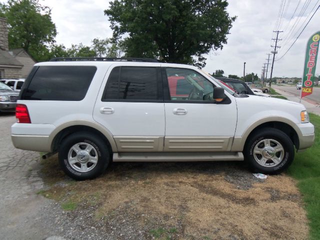 Ford Expedition 2006 photo 2