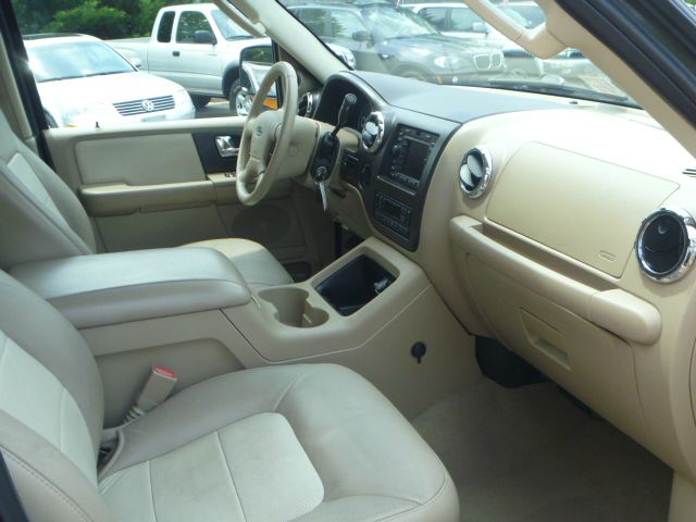 Ford Expedition 2006 photo 2