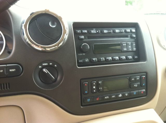 Ford Expedition 2006 photo 3