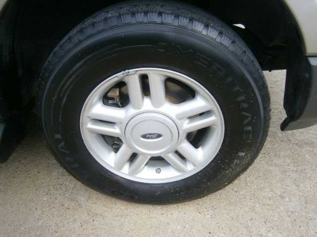 Ford Expedition 2006 photo 2