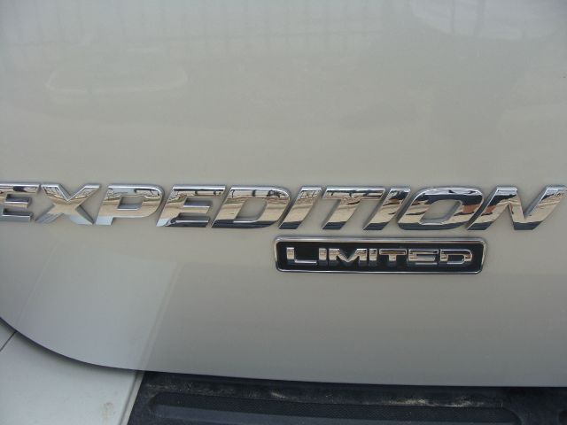 Ford Expedition 2006 photo 2