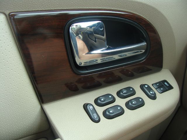 Ford Expedition 2006 photo 4