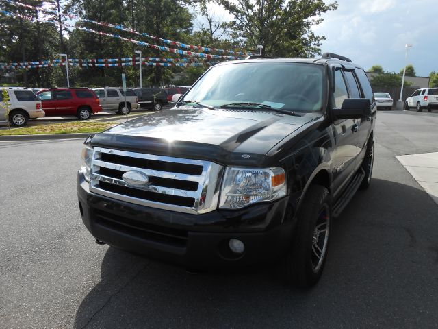 Ford Expedition SL 4x4 Regular Cab SUV