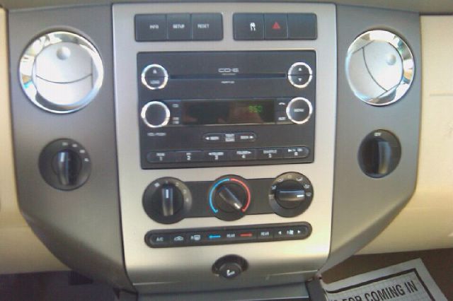 Ford Expedition 2009 photo 8