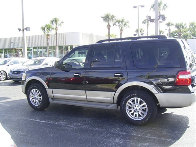 Ford Expedition 2010 photo 4