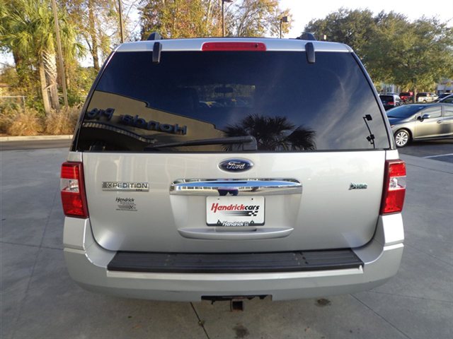 Ford Expedition 2010 photo 5