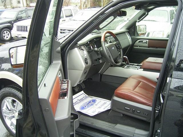 Ford Expedition 2010 photo 4