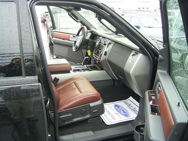 Ford Expedition 2010 photo 5