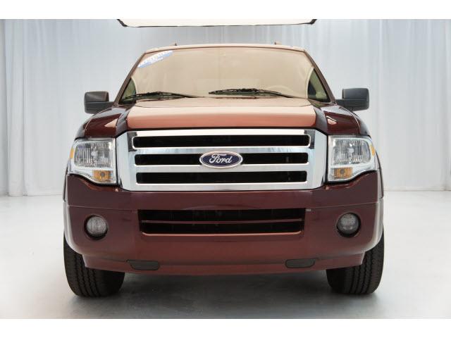 Ford Expedition 2010 photo 0