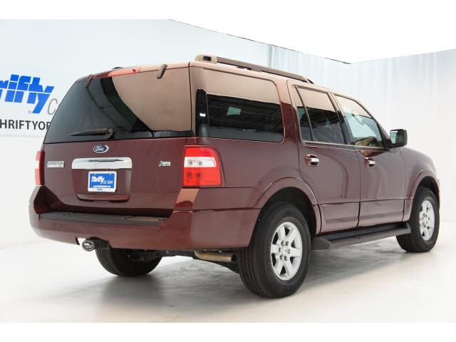 Ford Expedition 2010 photo 1