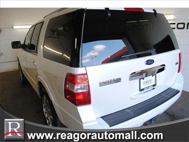 Ford Expedition 2010 photo 2