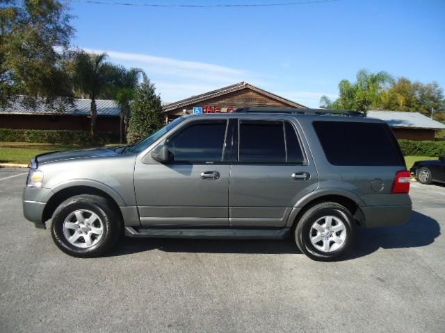 Ford Expedition 2010 photo 1